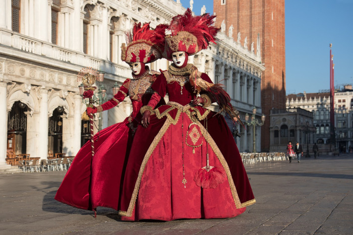 Ostatkowy Bal Karnawałowy w Wenecji